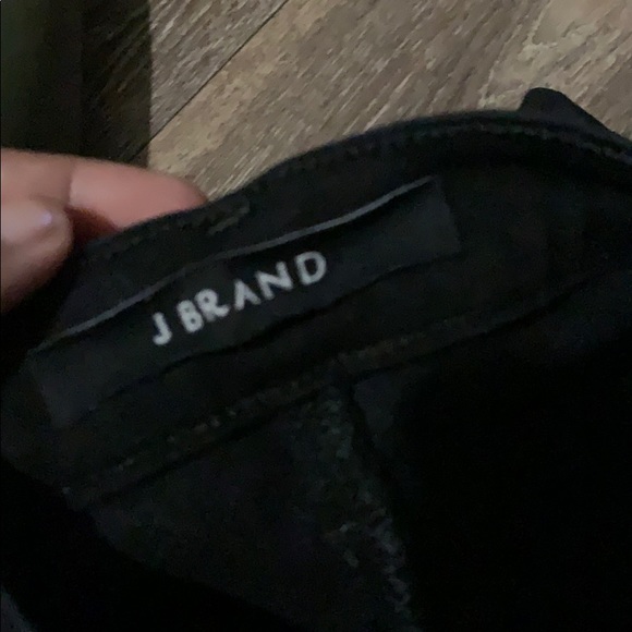 J Brand “shadow” black like new jeans! - Picture 2 of 3